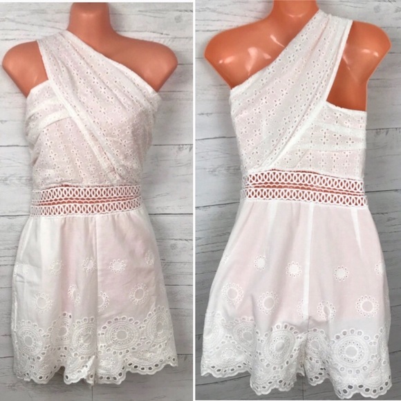 NWT✨ Eyelet One-Shoulder Romper - Picture 8 of 8